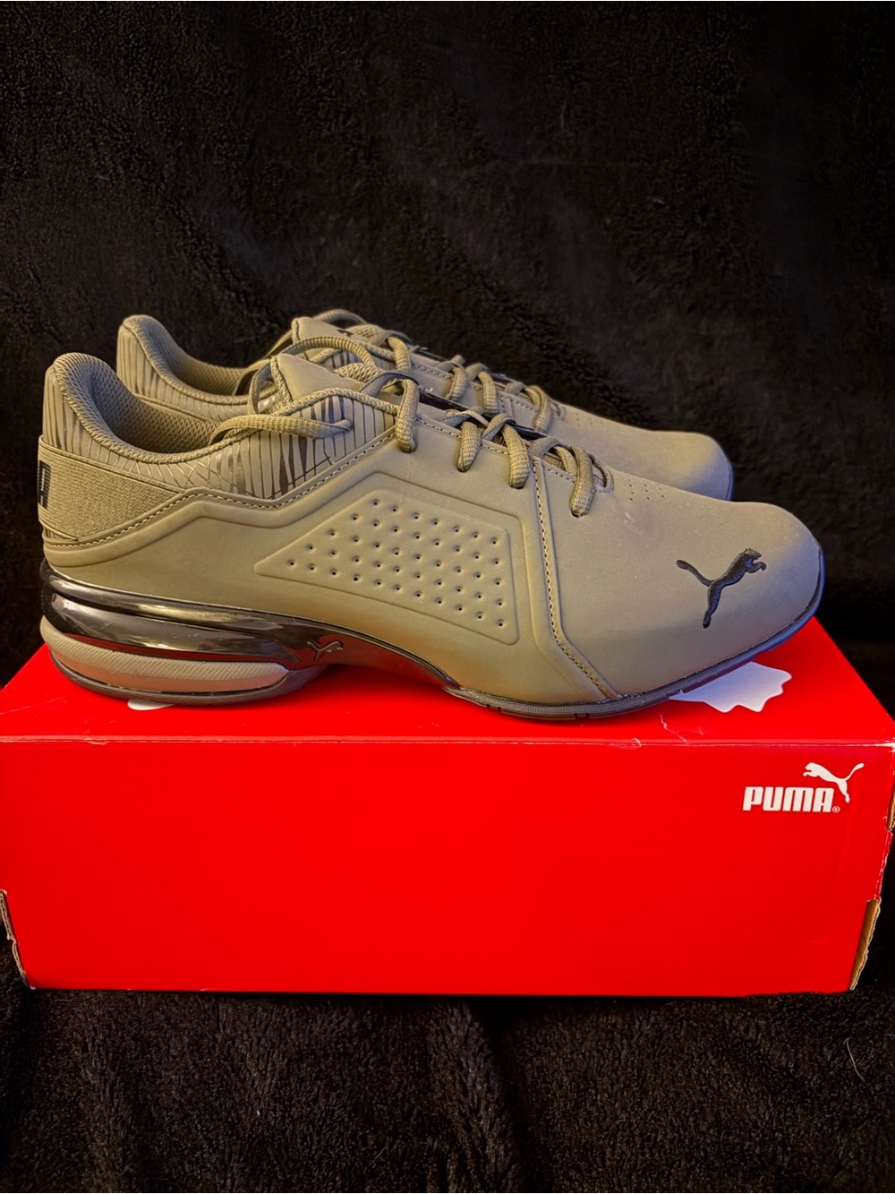 NWB Men’s Viz Runner Graphic Wide grape leaf-puma black size 10.5